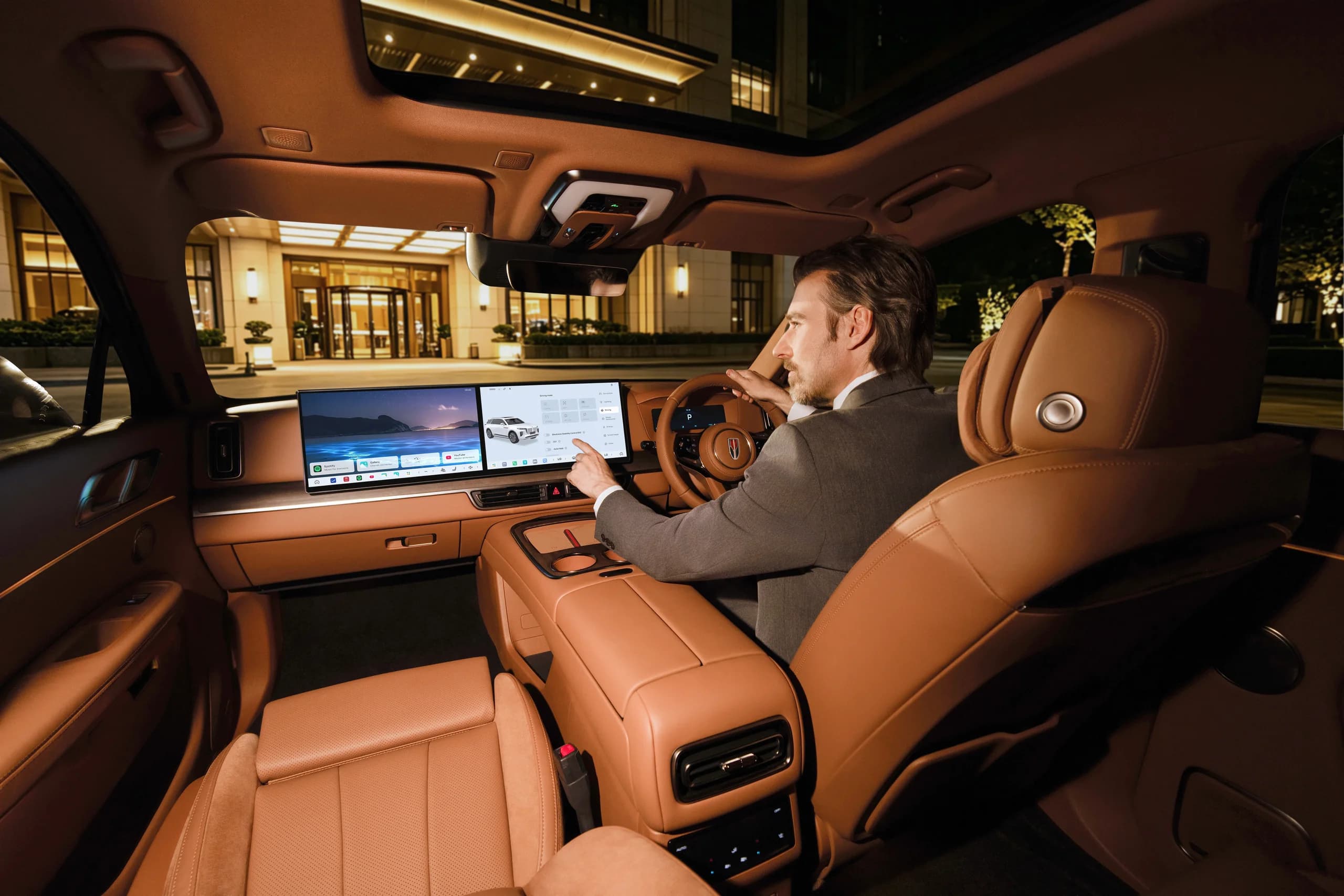 Hongqi Test Drive Image section